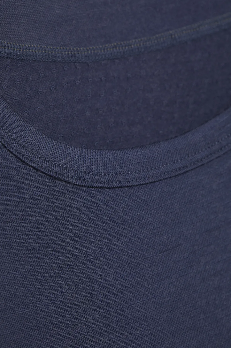 100 % Merinowolle-Shirt langarm | 190 g/m² | Hervorragendes Sweatmanagement dank integrierten Mesh-Einsätzen