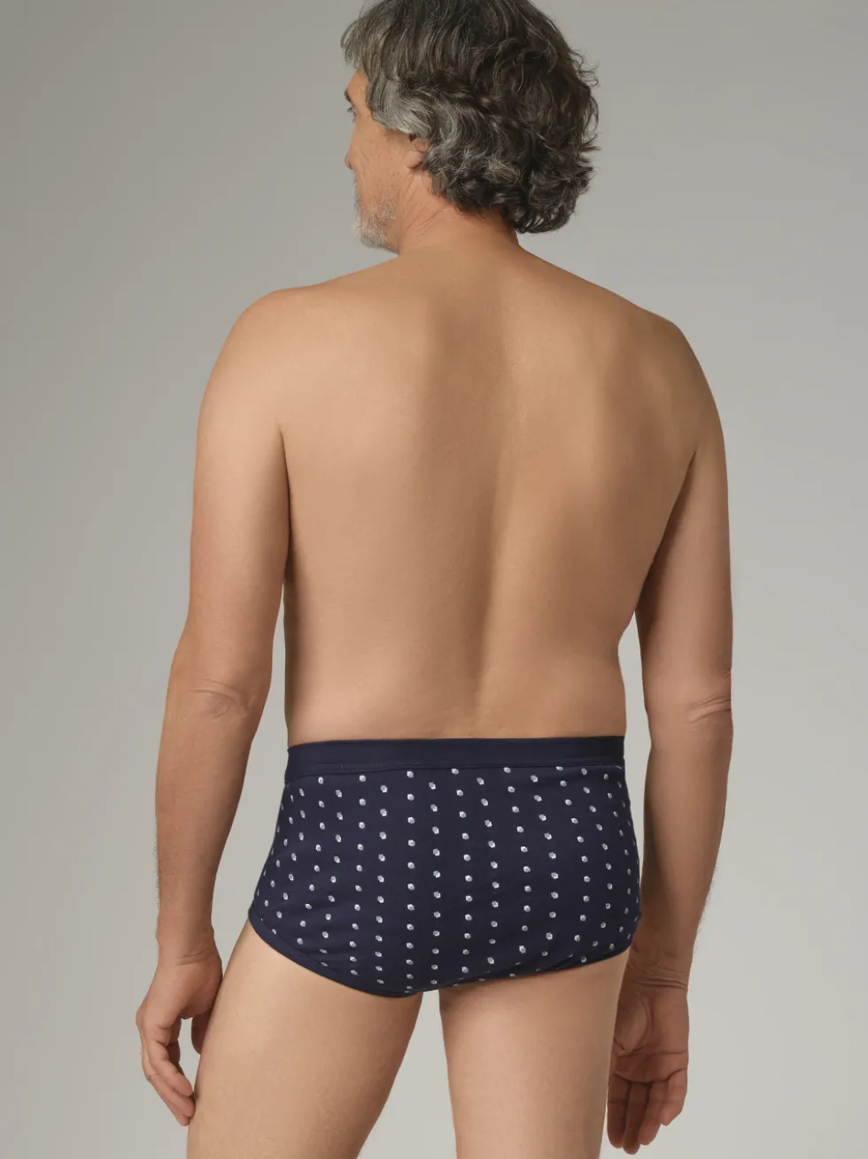 Slip mit Eingriff