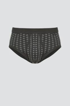 Slip mit Eingriff