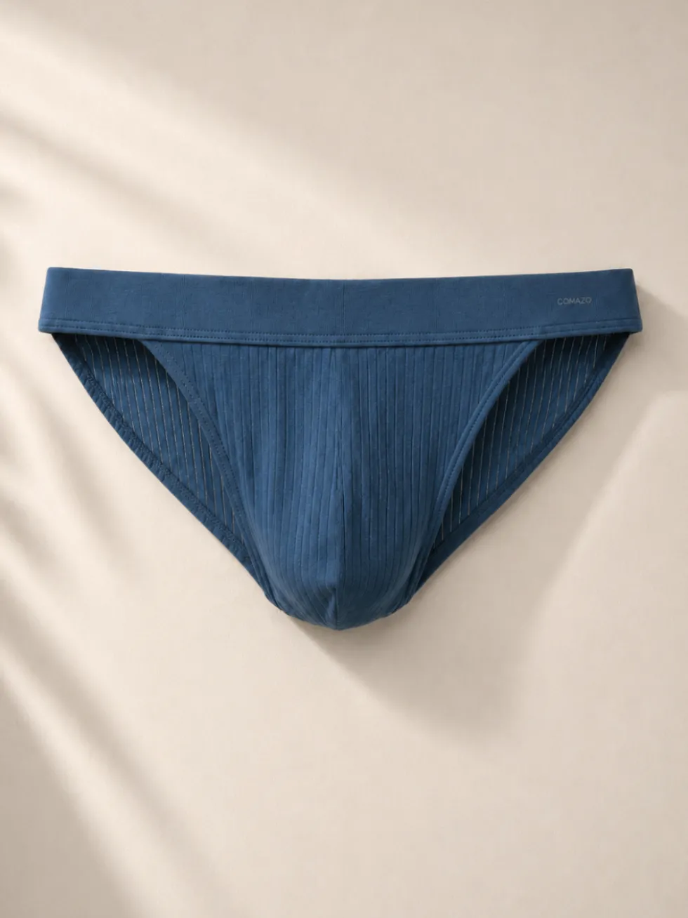 Tanga mit Nadelzug