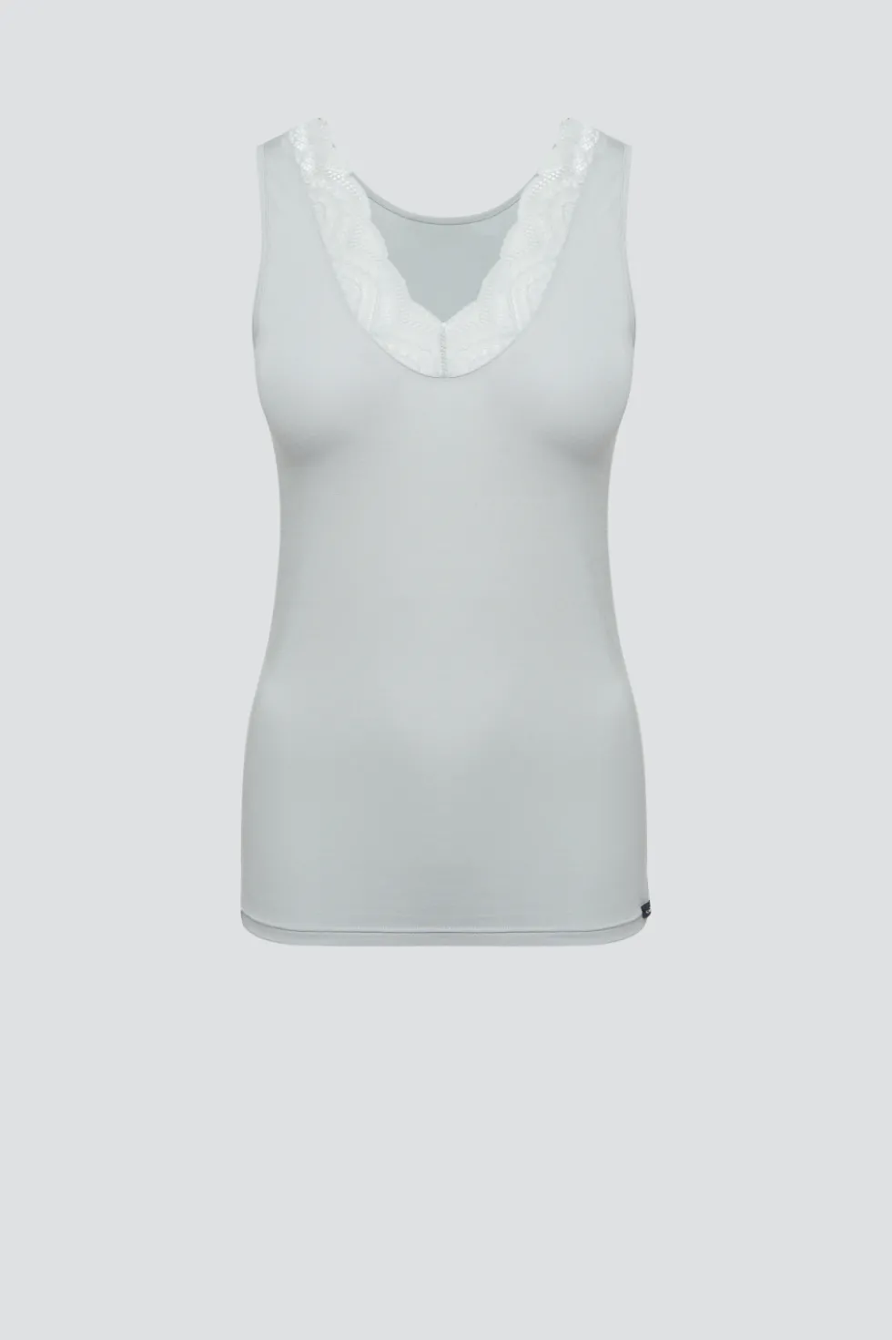 Top aus Modal mit zarter Spitze